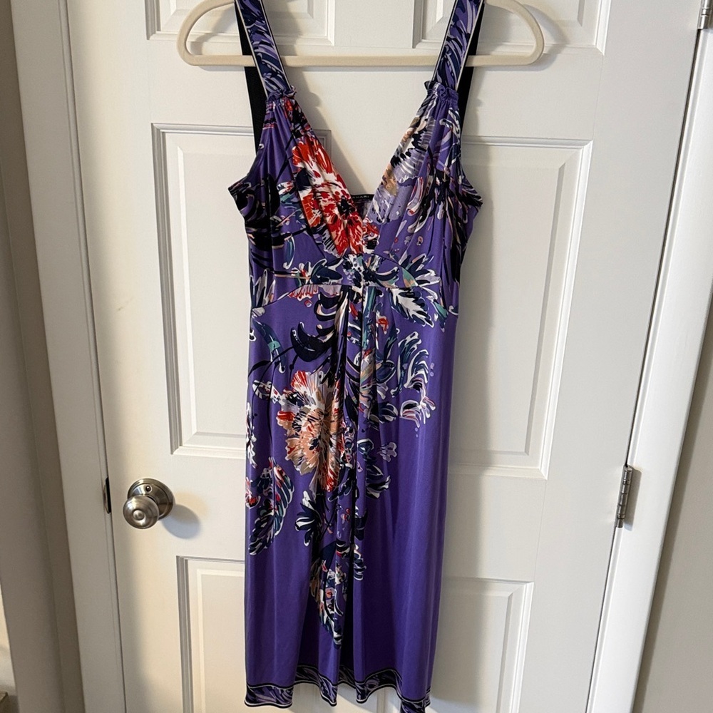 Elie Tahari Empire Waist Deep V Neck Sleeveless Dress 100% Silk Jersey Small